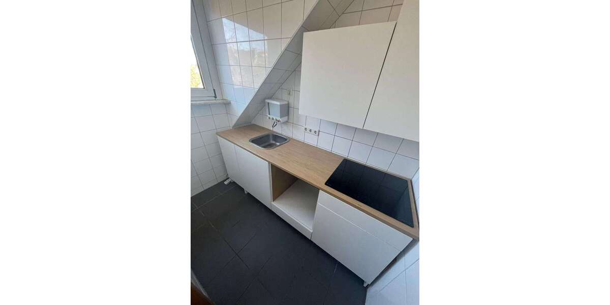 Etagenwohnung Düsseldorf Oberbilk - 1 Zimmer, 33 m&sup2;, 585&euro; | Angebot:26503042