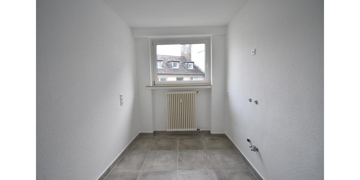 Etagenwohnung Essen Stadtkern - 3 Zimmer, 92 m&sup2;, 845&euro; | Angebot:24862007