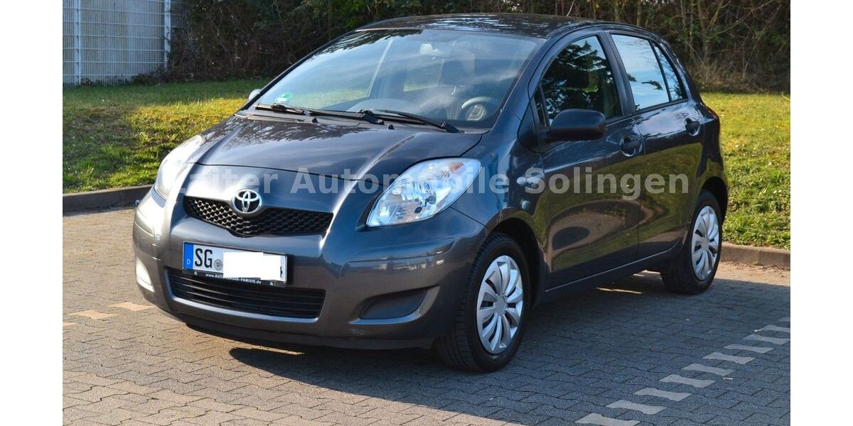 Toyota Yaris 170.000 km 2.490 &euro; Solingen 42659