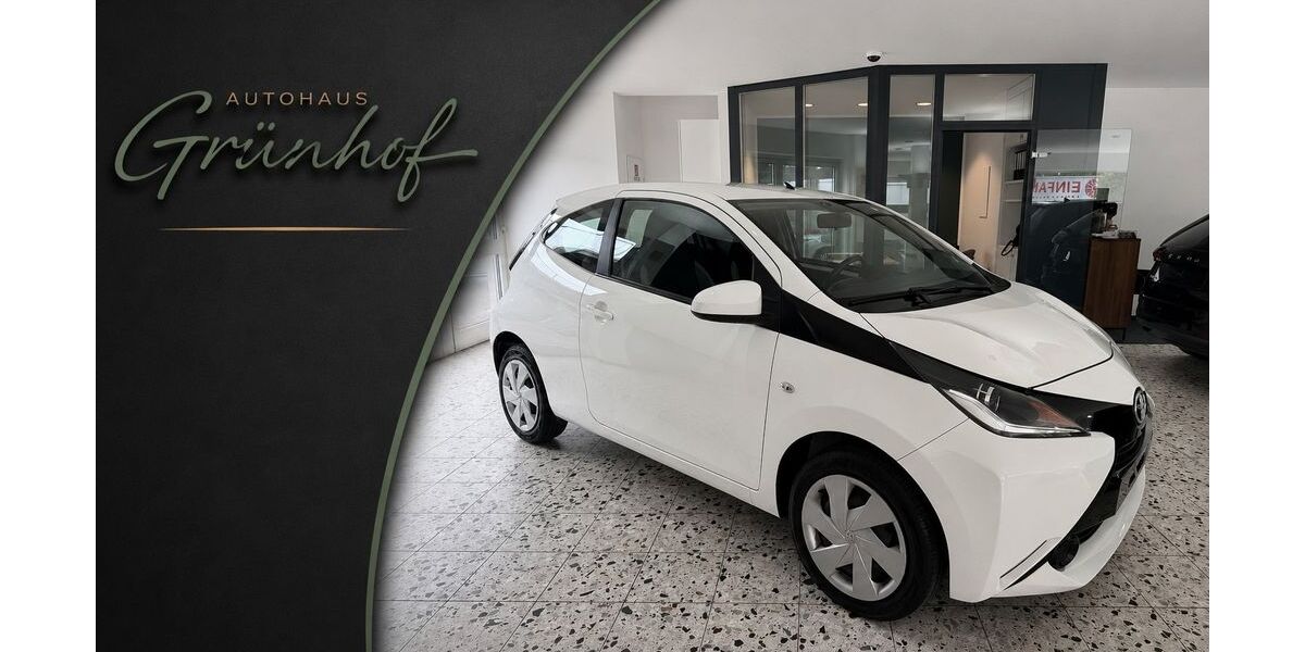 Toyota Aygo (X) 144.657 km 5.200 &euro; Remscheid 42853