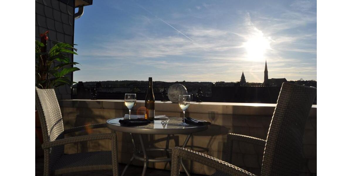 Dachgeschoßwohnung Wuppertal Arrenberg - 5 Zimmer, 140 m&sup2;, 285.000&euro; | Angebot:25363473