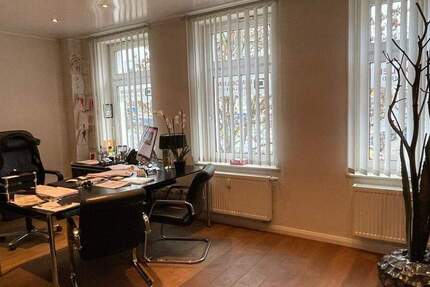 Gewerbeobjekt Neuss Furth-Mitte - 5 Zimmer, 91 m&sup2;, 1.795&euro; | Angebot:25726396