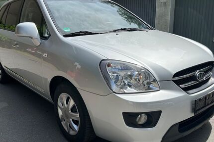 Kia Carens 125.419 km 3.290 &euro; Solingen 42651