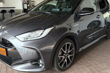 Toyota Yaris 17.607 km 18.990 &euro; Moers 47441