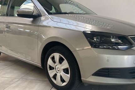 Skoda Fabia 104.374 km 9.080 &euro; Heiligenhaus 42579