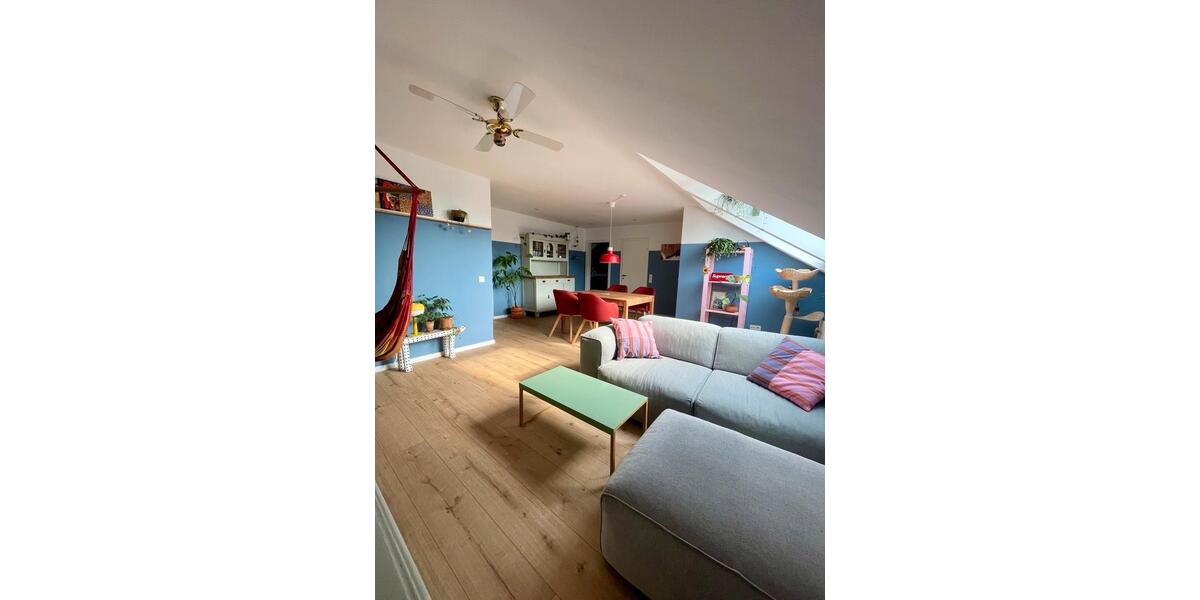 Dachgeschoßwohnung Krefeld Gellep-Stratum - 2.5 Zimmer, 60 m&sup2;, 168.000&euro; | Angebot:27197687