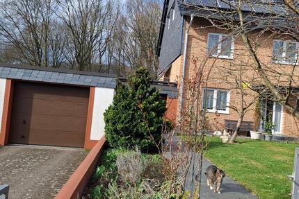 Haus Burscheid - 6 Zimmer, 150 m&sup2;, 625.000&euro; | Angebot:27502982