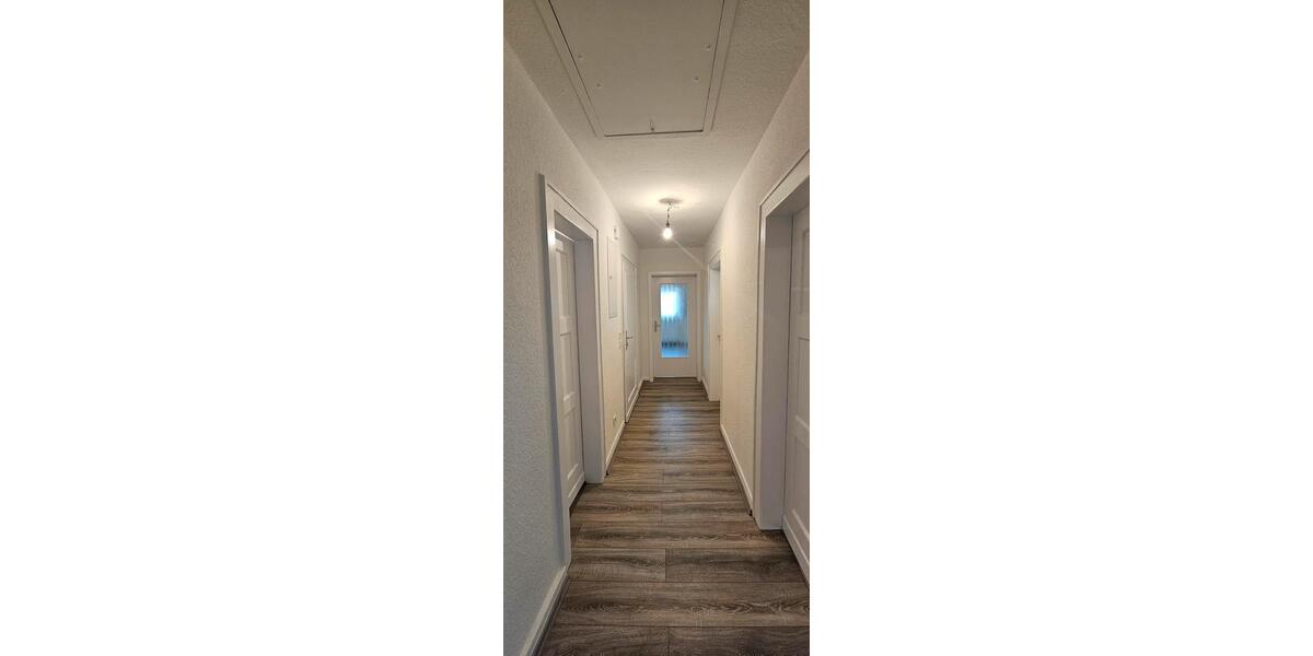 Dachgeschoßwohnung Duisburg Essenberg - 3 Zimmer, 73 m&sup2;, 549&euro; | Angebot:24979248