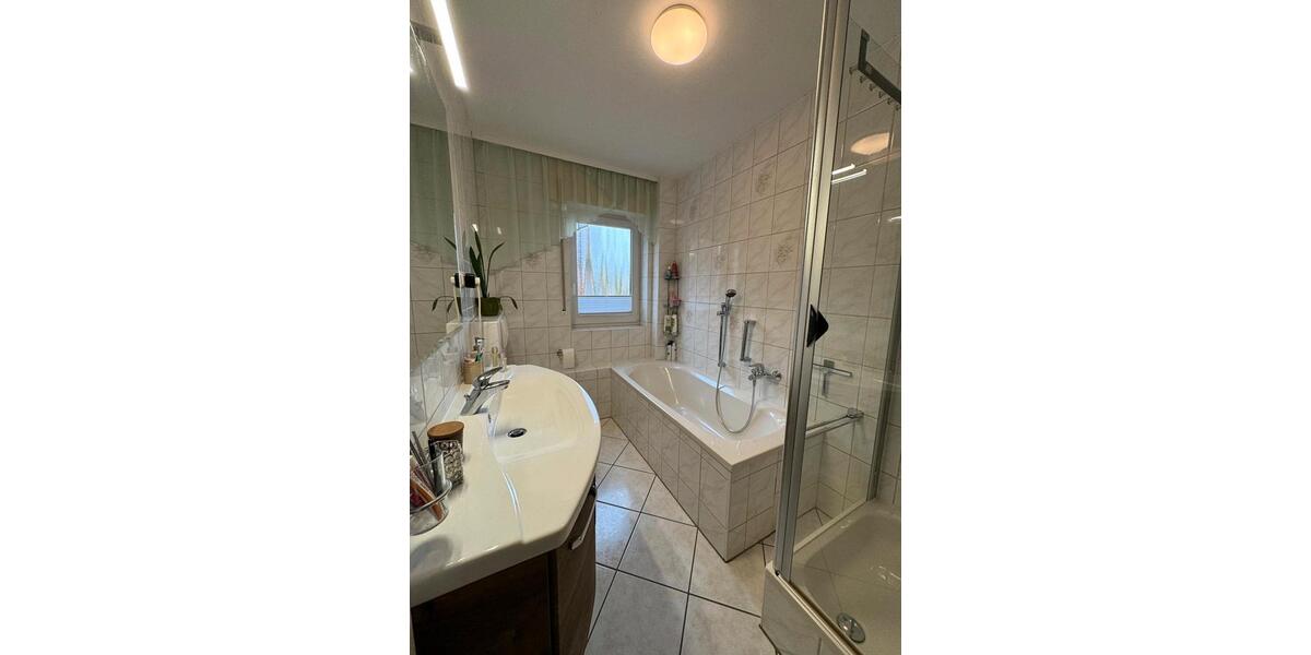 Reihenhaus Duisburg Rheinhausen - 5 Zimmer, 127 m&sup2;, 412.000&euro; | Angebot:27522618