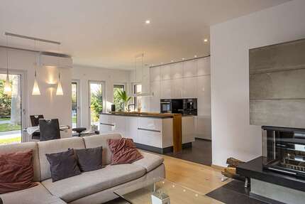 Haus Korschenbroich-Kleinenbroich Kleinenbroich - 7 Zimmer, 248 m&sup2;, 1.175.000&euro; | Angebot:25387408