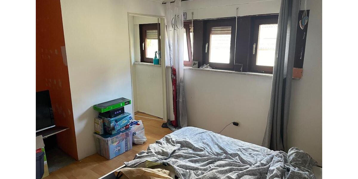 Etagenwohnung Solingen Mitte - 3.5 Zimmer, 79 m&sup2;, 660&euro; | Angebot:25892853