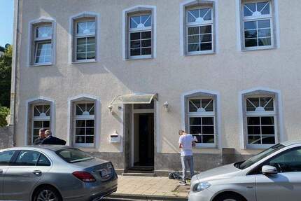 Haus Düsseldorf / Hassels Hassels - 9 Zimmer, 270 m&sup2;, 839.000&euro; | Angebot:25747799