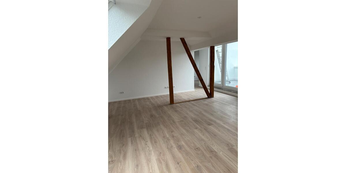 Dachgeschoßwohnung Oberhausen Rothebusch - 2 Zimmer, 67 m&sup2;, 780&euro; | Angebot:25591756