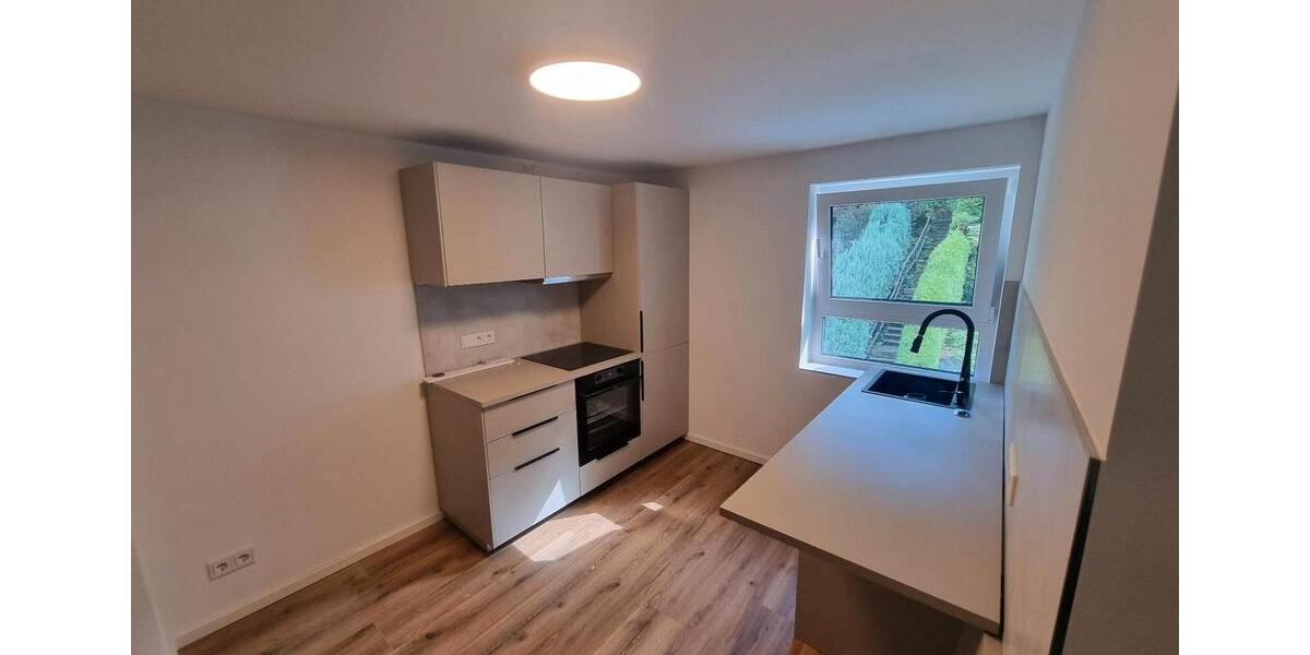 Dachgeschoßwohnung Wuppertal Lichtenplatz - 3 Zimmer, 80 m&sup2;, 980&euro; | Angebot:23369823