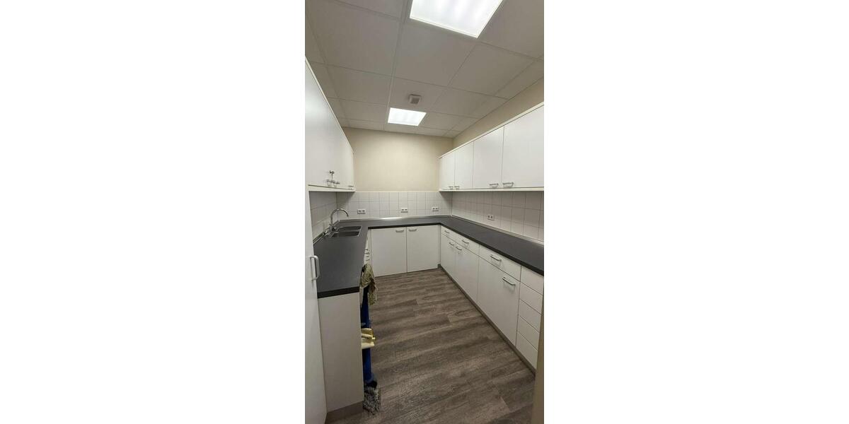 Gewerbeobjekt Krefeld - 2.180&euro; | Angebot:25152337