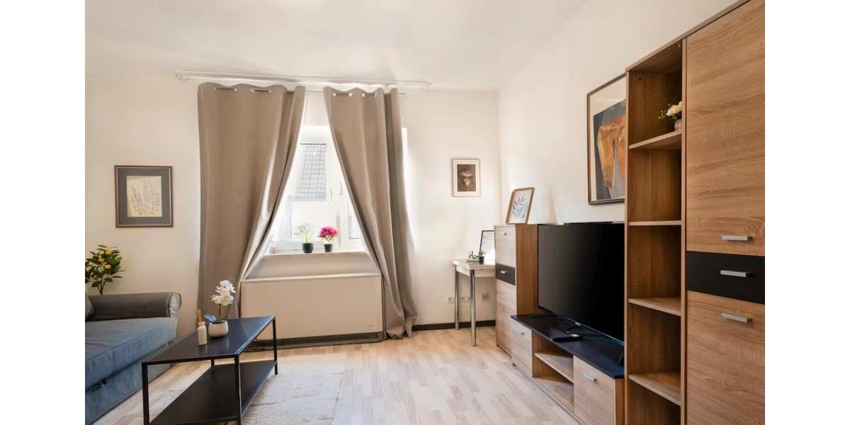 Etagenwohnung Essen Stadtkern - 1.5 Zimmer, 33 m&sup2;, 700&euro; | Angebot:25974610