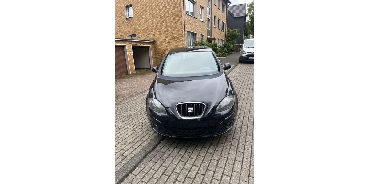 Seat Altea 256.000 km 2.950 &euro; Essen 45355