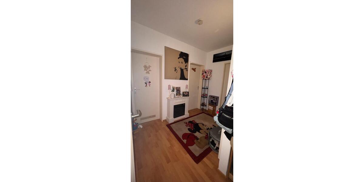 Etagenwohnung Neuss - 4 Zimmer, 85 m&sup2;, 280.000&euro; | Angebot:27197327