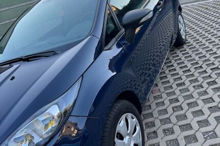Ford Fiesta 68.250 km 4.899 &euro; Remscheid 42855