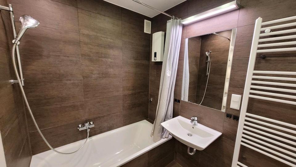 Dachgeschoßwohnung Düsseldorf Stadtbezirk 3 - 3 Zimmer, 69 m&sup2;, 299.000&euro; | Angebot:26086101