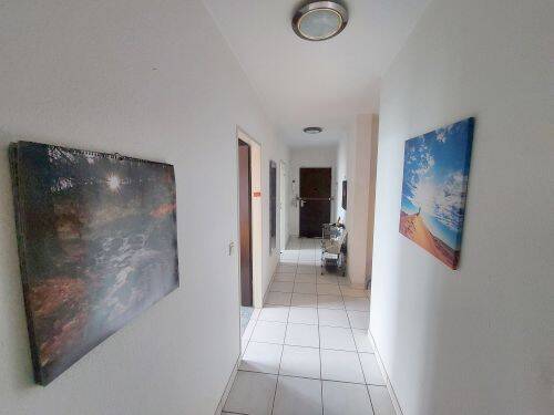 Etagenwohnung Düsseldorf Unterrath - 3 Zimmer, 83 m&sup2;, 299.000&euro; | Angebot:25797154