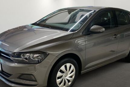 VW Polo 28.074 km 14.880 &euro; Düsseldorf 40233