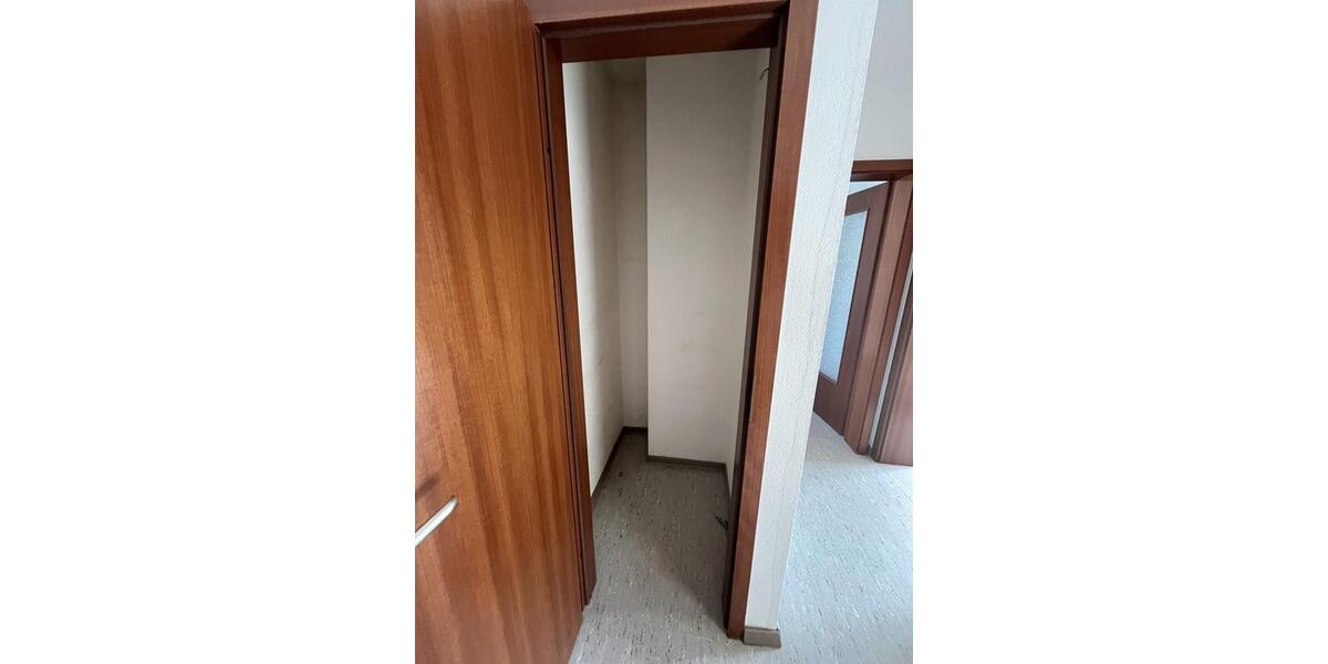 Etagenwohnung Duisburg Hamborn - 2.5 Zimmer, 55 m&sup2;, 382&euro; | Angebot:25644837