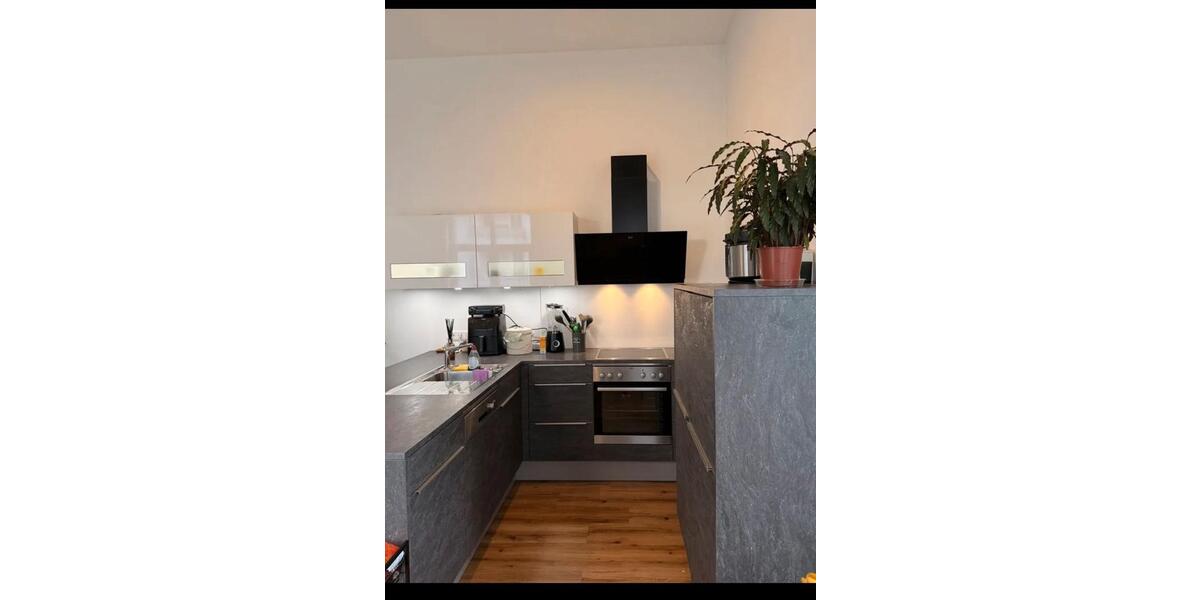 Erdgeschoßwohnung Düsseldorf Stadtbezirk 2 - 2 Zimmer, 95 m&sup2;, 1.050&euro; | Angebot:26413862
