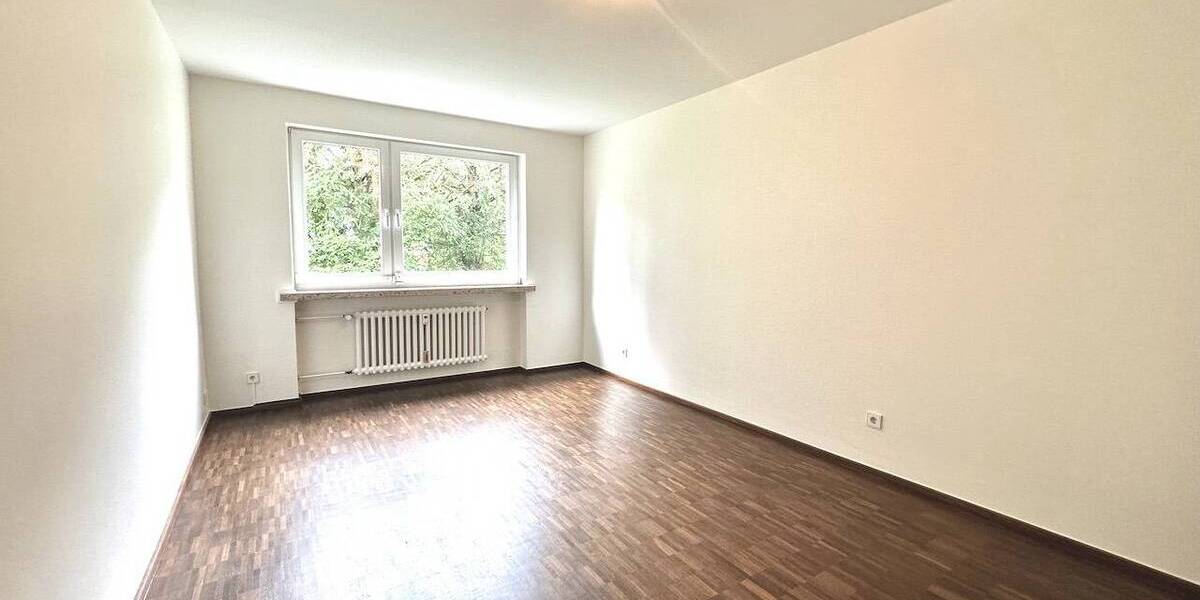 Etagenwohnung Neuss Gnadental - 4 Zimmer, 140 m&sup2;, 1.550&euro; | Angebot:26616356