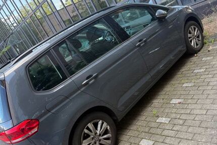 VW Touran 140.000 km 17.700 &euro; Ratingen 40880