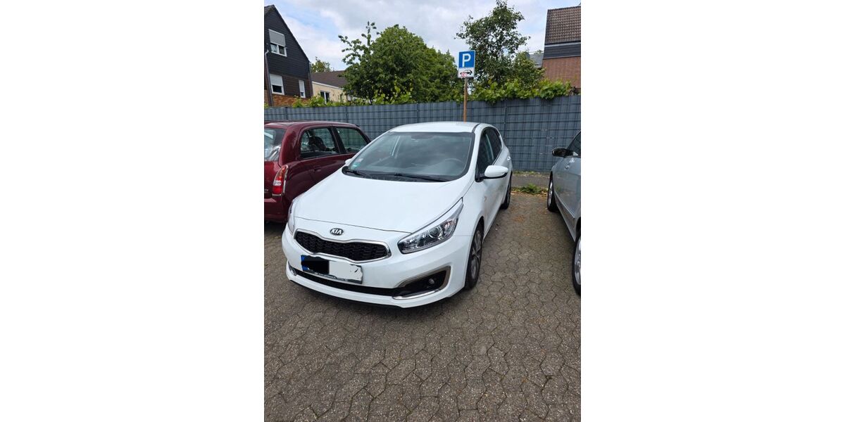 Kia ceed / Ceed 69.300 km 11.111 &euro; Düsseldorf 40595