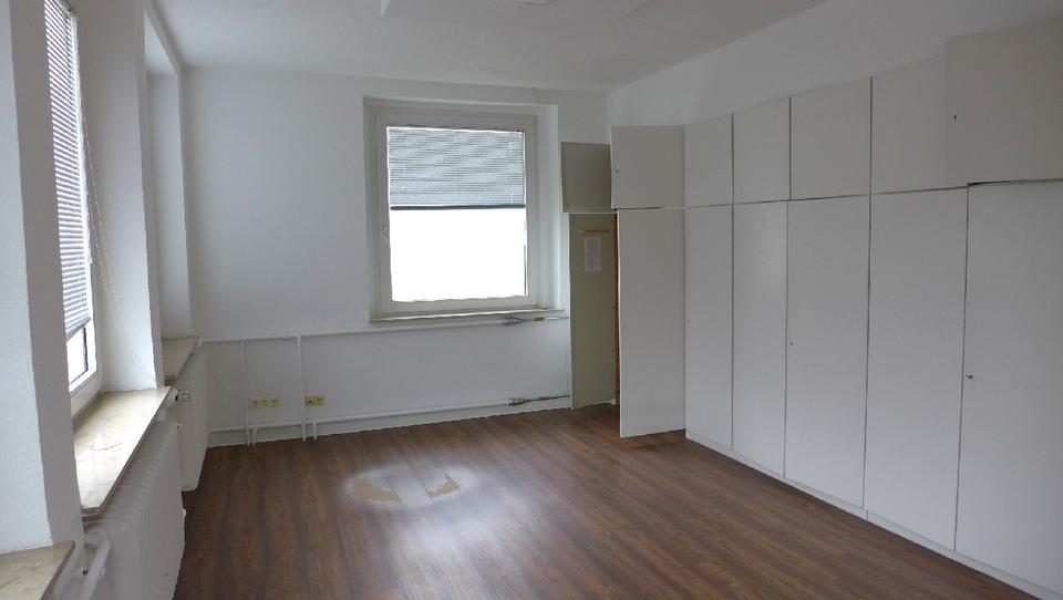 Gewerbeobjekt Wuppertal Gemarkung Langerfeld - 1.700&euro; | Angebot:19629705