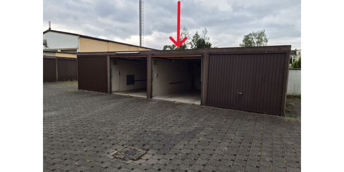 Renovierte 2,5 Zimmer-Wohnung mit Aufzug, Balkonkraftwerk, Video-Sprechanlage, Garage (Warmmiete: 965 + 100 Garage) - Etagenwohnung Duisburg Meiderich | Angebot:27473556