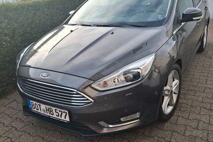 Ford Focus 54.500 km 10.990 &euro; Bottrop 46236