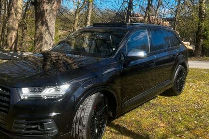 Audi SQ7 175.000 km 42.500 &euro; Düsseldorf 40629