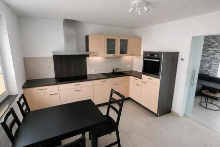 Wohnung Wuppertal Unterbarmen - 3 Zimmer, 90 m&sup2;, 1.350&euro; | Angebot:27536410