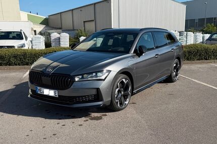 Skoda Superb 4.800 km 46.990 &euro; Langenfeld 40764