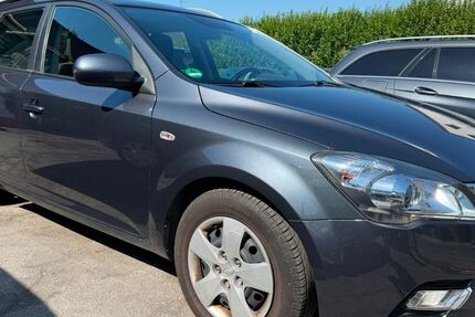 Kia ceed Sportswagon 140.000 km 2.950 &euro; Essen 45356