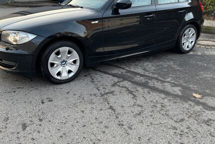 BMW 120 243.000 km 4.950 &euro; Gelsenkirchen 45881
