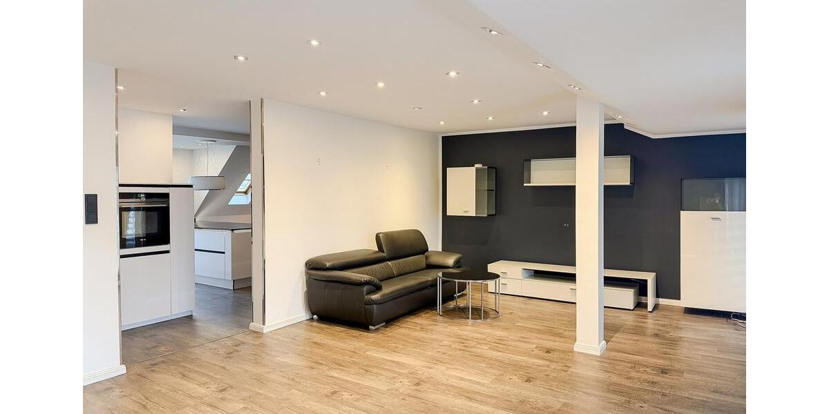 Maisonettenwohnung Düsseldorf Stadtbezirk 5 - 2 Zimmer, 95 m&sup2;, 1.450&euro; | Angebot:25810853