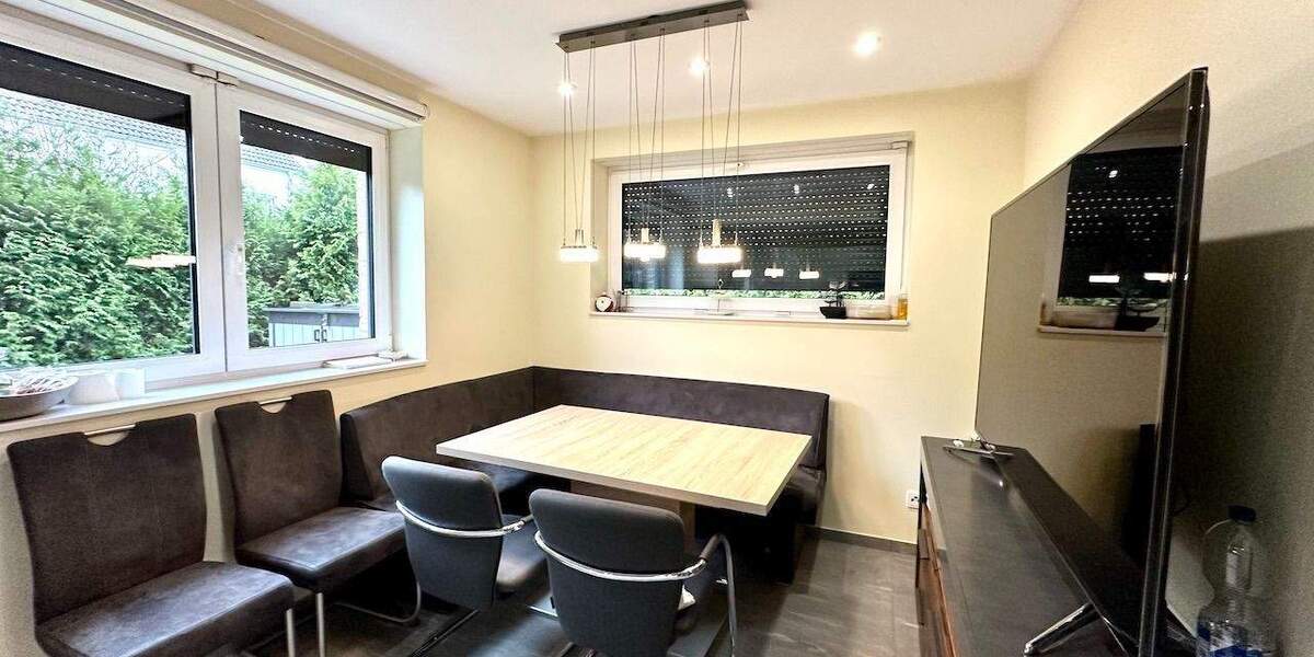 Einfamilienhaus Neuss Stadionviertel - 7 Zimmer, 255 m&sup2;, 998.000&euro; | Angebot:25687662