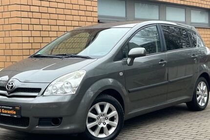 Toyota Corolla Verso 282.454 km 4.850 &euro; Essen 45326