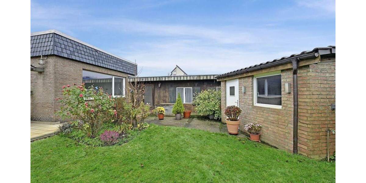 Einfamilienhaus Kaarst Vorst - 8 Zimmer, 272 m&sup2;, 849.000&euro; | Angebot:25694672