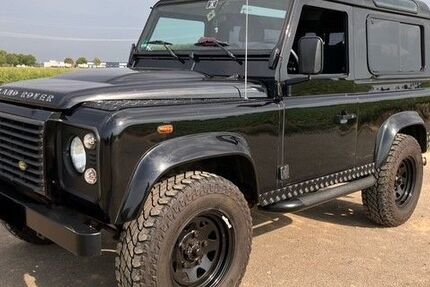 Land Rover Defender 99.500 km 36.900 &euro; Krefeld 47839