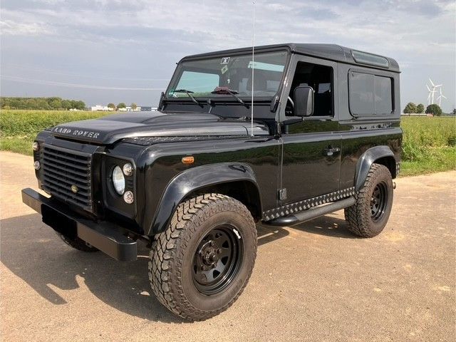 Land Rover Defender 99.500 km 36.900 &euro; Krefeld 47839