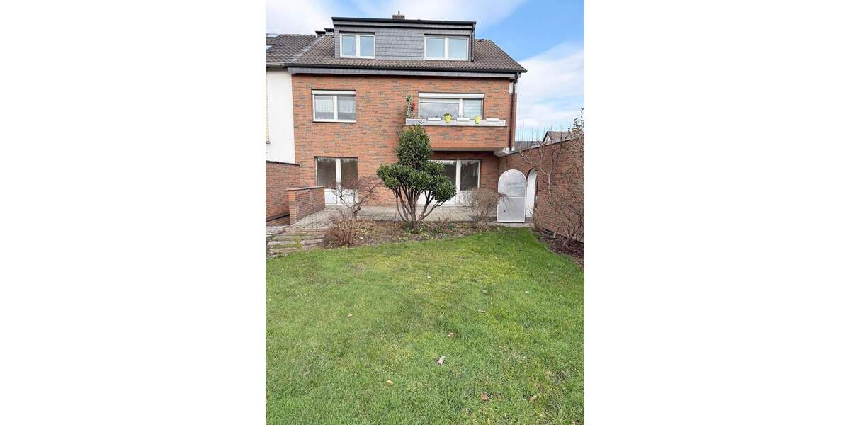 Mehrfamilienhaus, Wohnhaus Monheim am Rhein Baumberg - 9 Zimmer, 227 m&sup2;, 690.000&euro; | Angebot:25675243