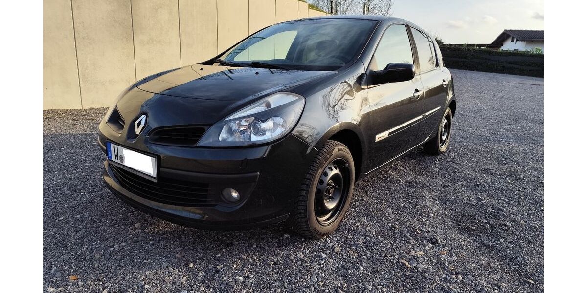 Renault Clio 208.078 km 2.900 &euro; Wuppertal 42283