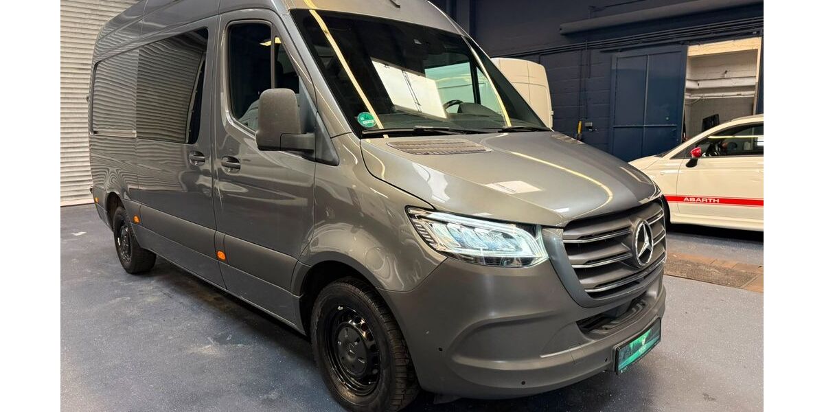 Mercedes-Benz Sprinter 195.000 km 33.320 &euro; Hilden 40721