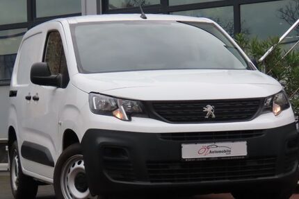 Peugeot Partner 99.565 km 8.900 &euro; Neuss 41469