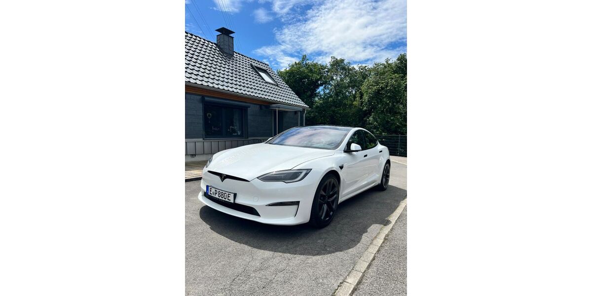 Tesla Model S 74.550 km 66.666 &euro; Essen 45141